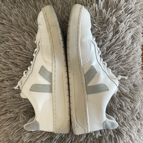 Veja - Picture 1 of 6